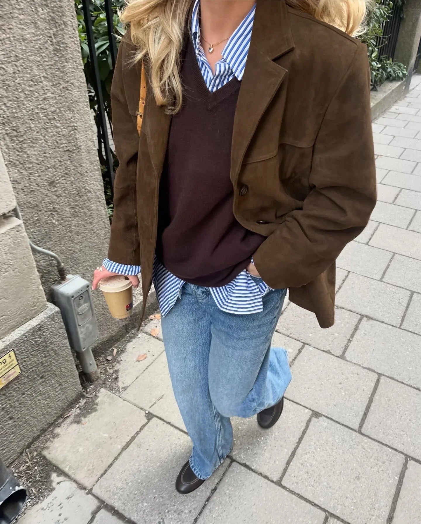 Emma - Elegante veelzijdige suède blazer